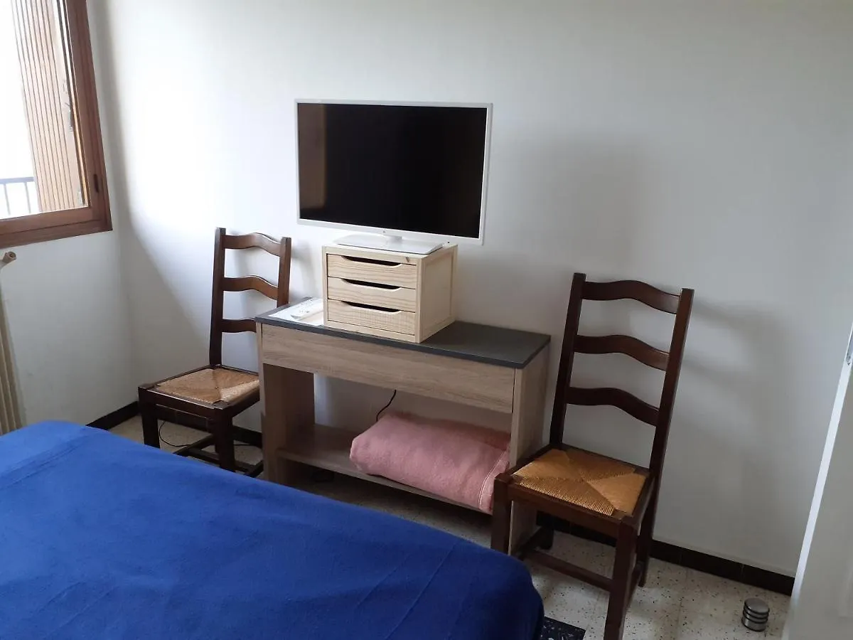 Chambre B2 Dans Un Appartement En Colocation 마르세유